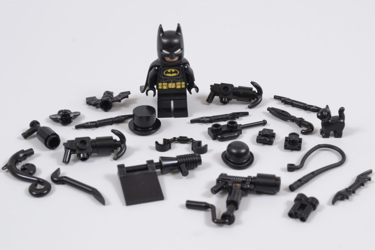 LEGO Batman 76330 Batman Logo 32 1200x800