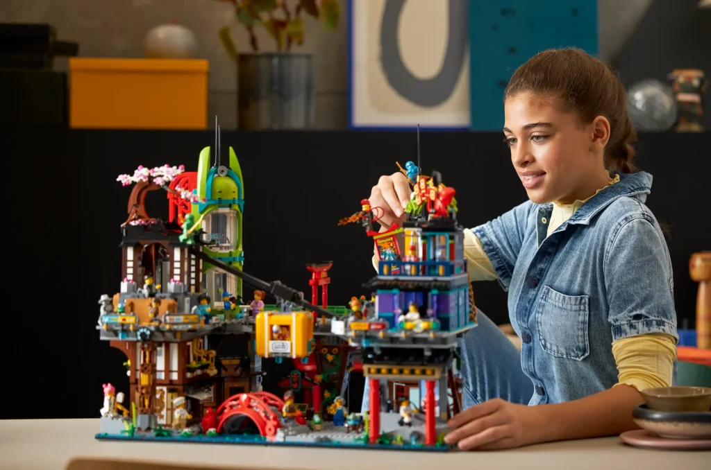 LEGO NINJAGO 71799 NINJAGO City Markets 4 1024x678