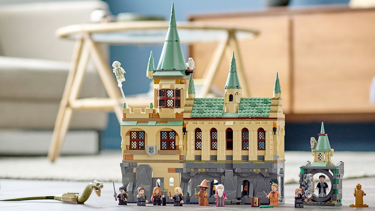 Zavvi LEGO deals - catch up on the new LEGO Harry Potter Hogwarts for less