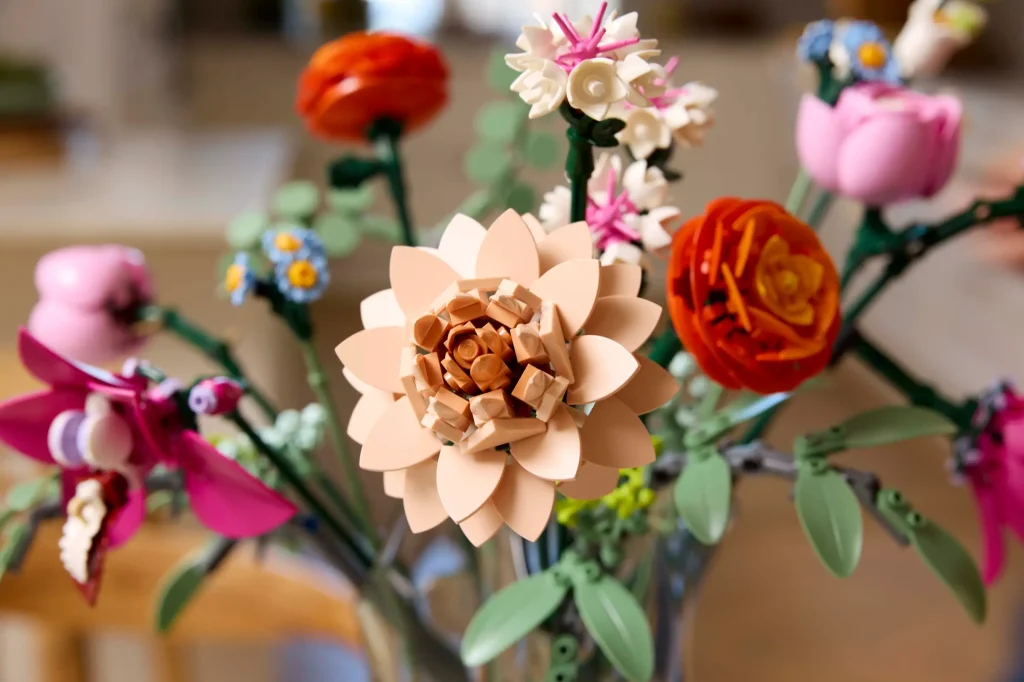 LEGO Botanicals 10342 Pretty Pink Flower Bouquet 10 1024x682