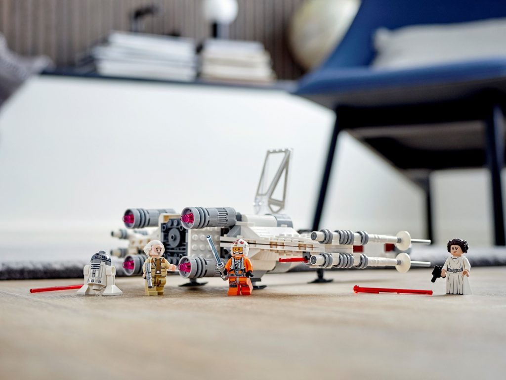 LEGO Star Wars 75301 Luke Skywalker X Wing Starfighter 5