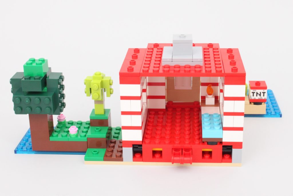 lego minecraft 21275 the tnt jungle house review 3 1024x683