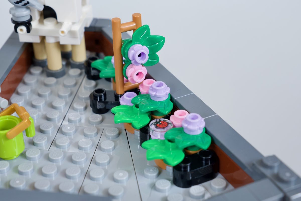 LEGO Icons 11371 Shopping Street review 27 1200x800