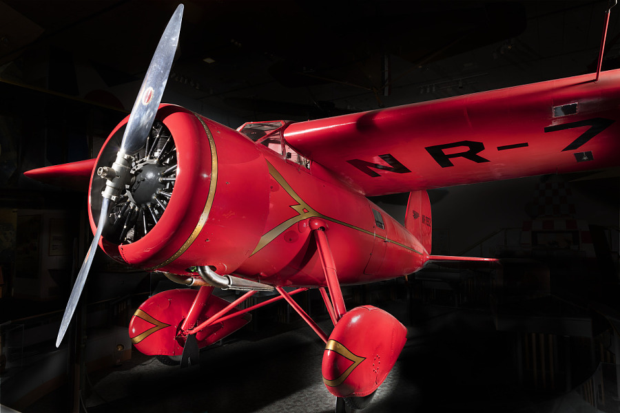 amelia earhart plane