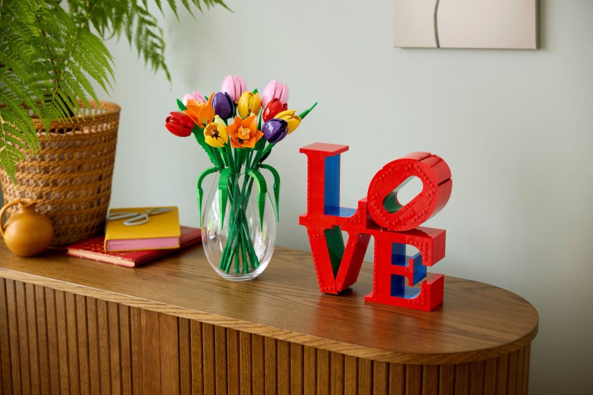 LEGO Botanicals 11501 Tulip Bouquet 3 1200x800