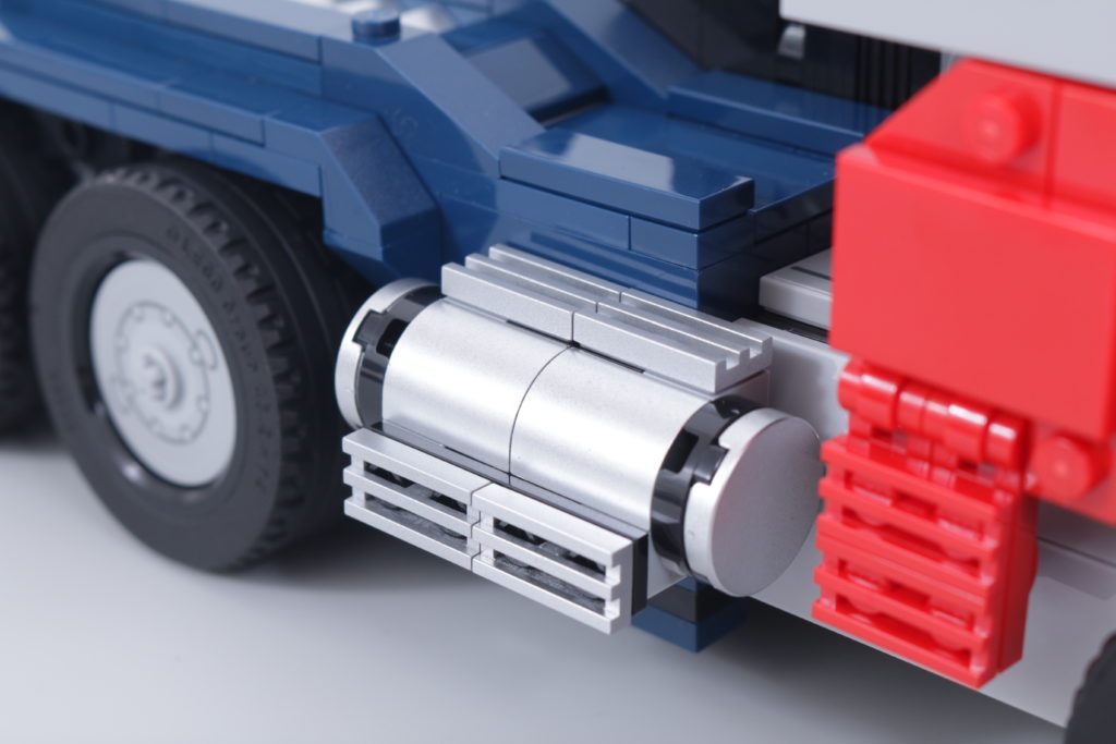LEGO Transformers 10302 Optimus Prime review 46 1024x683