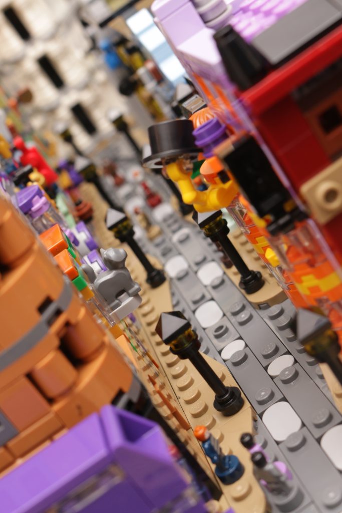 LEGO Harry Potter 76444 Diagon Alley Wizarding Shops review 82 683x1024