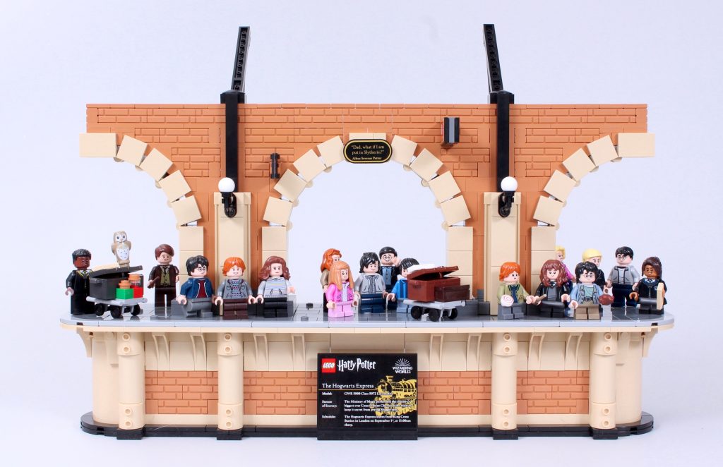 LEGO Harry Potter 76405 Hogwarts Express Collectors Edition review 61 1024x662