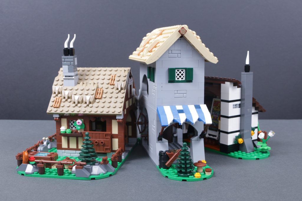 LEGO Icons 10332 Medieval Town Square recolour 20 1024x683
