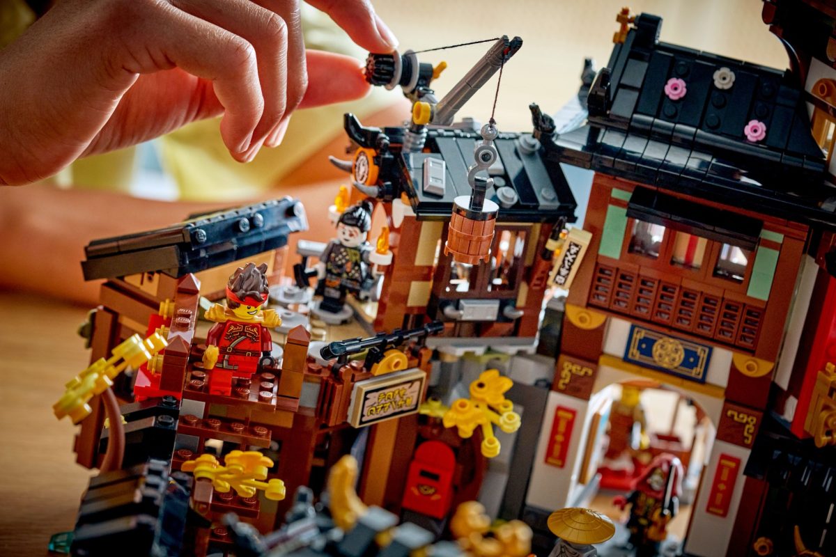 LEGO NINJAGO 71861 The Old Town 10 1200x800