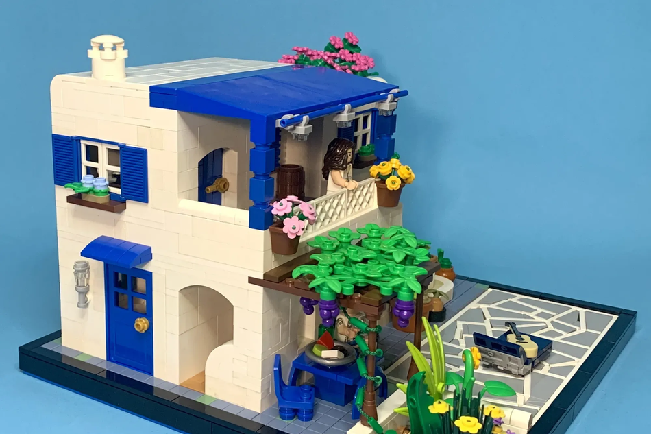 LEGO Ideas Greek Holiday 3