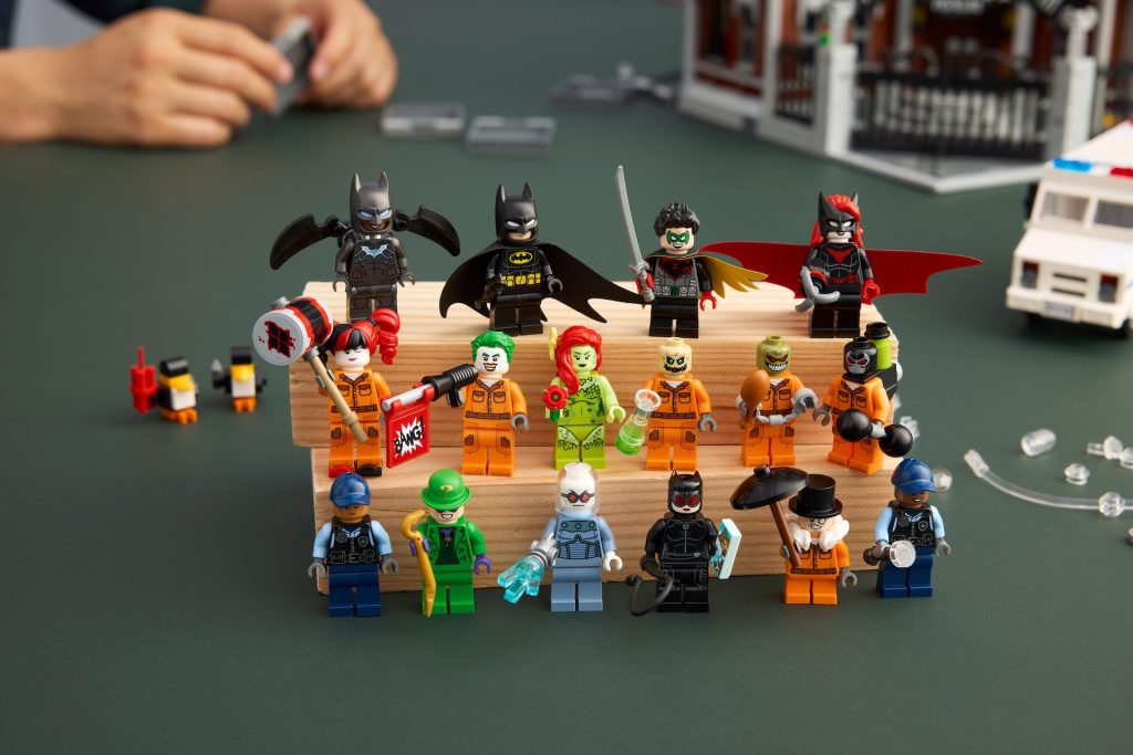 LEGO Batman 76300 Arkham Asylum 20 1024x683