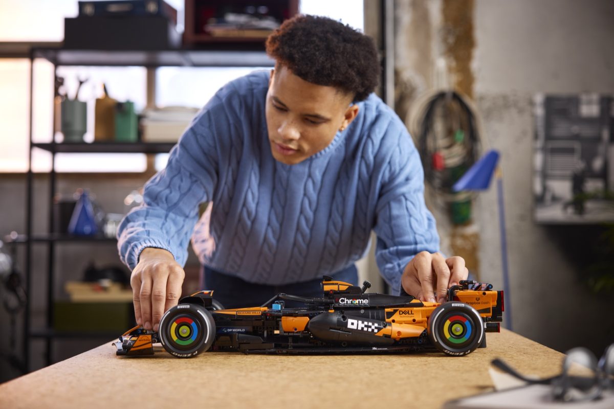 LEGO Technic 42228 42228 McLaren MCL39 7 1200x800