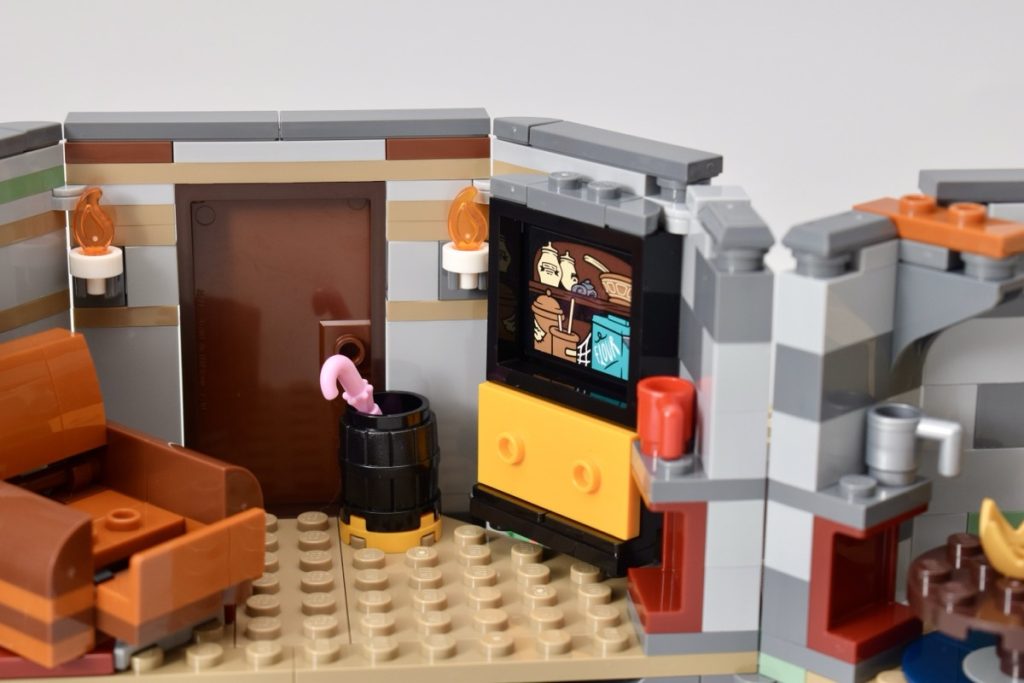 LEGO Harry Potter 76428 Hagrids Hut An Unexpected Visit review 18 1024x683