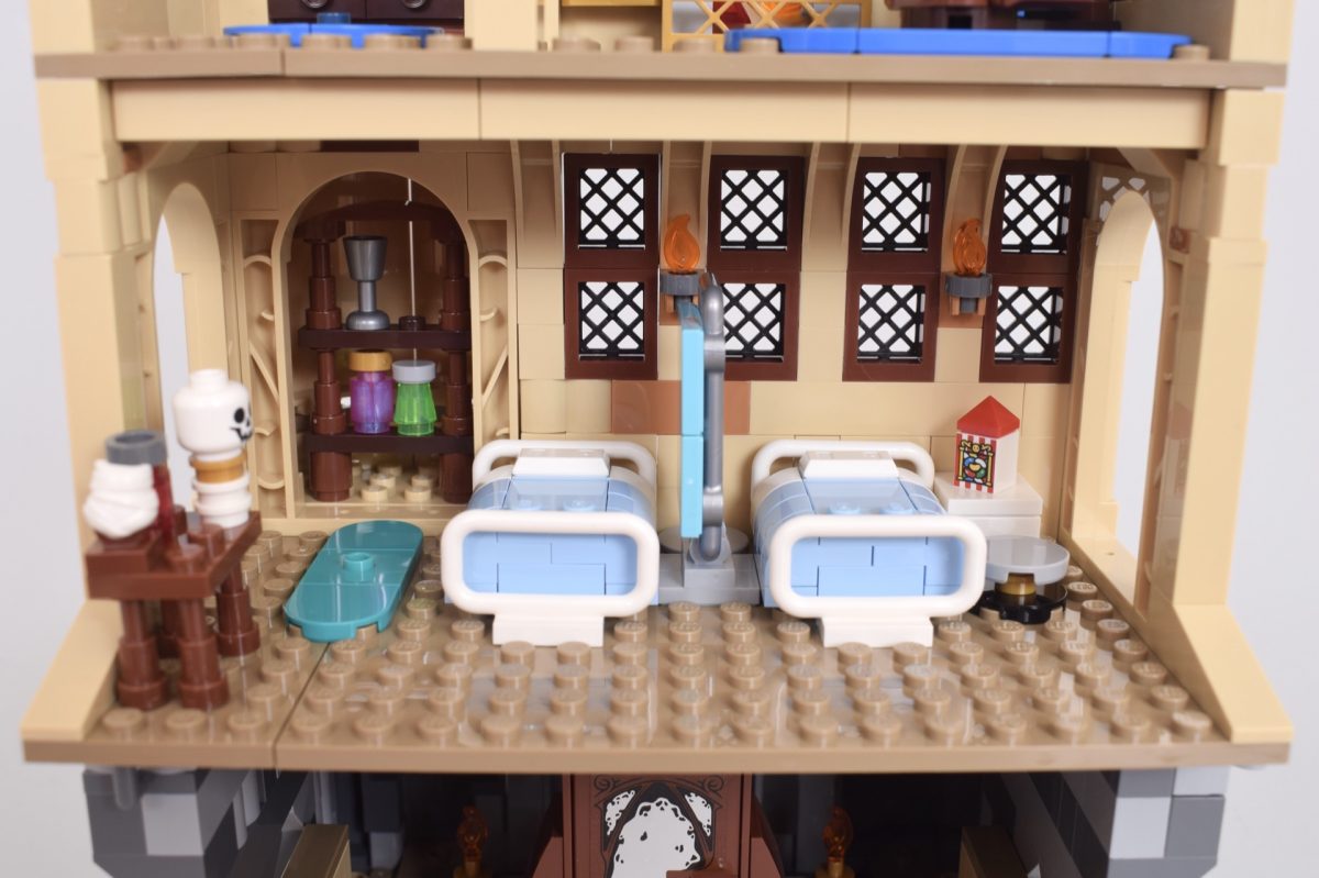 LEGO Harry Potter 76463 Hogwarts Castle Hospital Wing review 9 1 1200x799