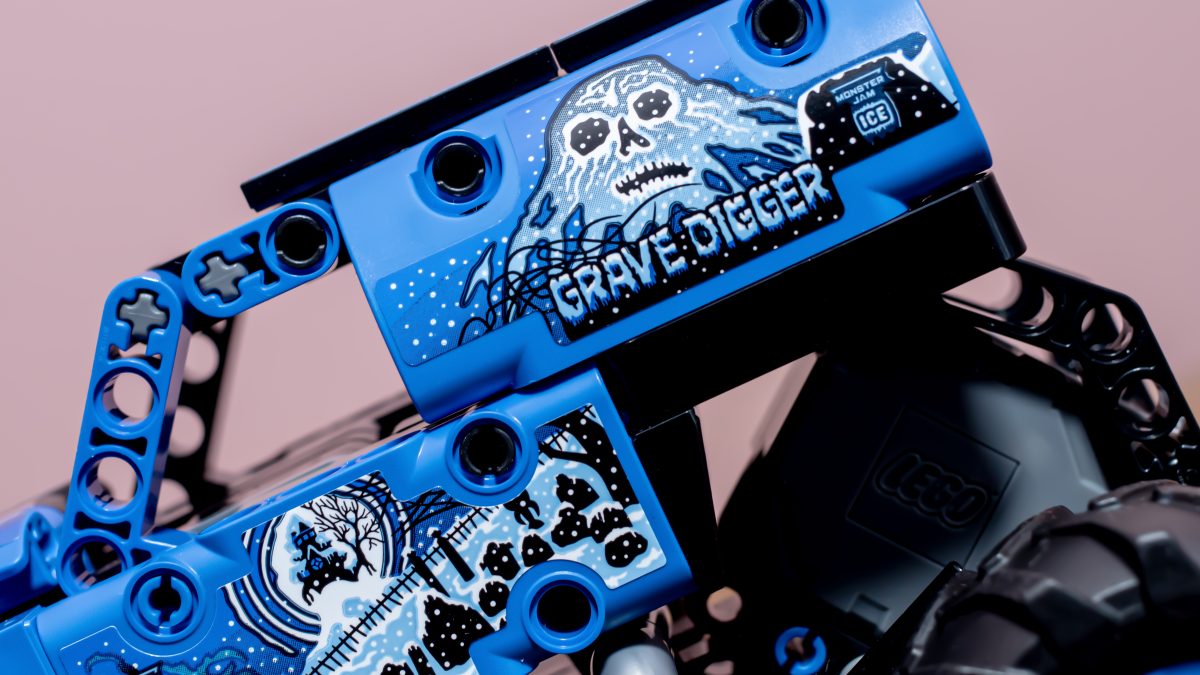 LEGO Technic 42219 Monster Jam Grave Digger 5 1200x675