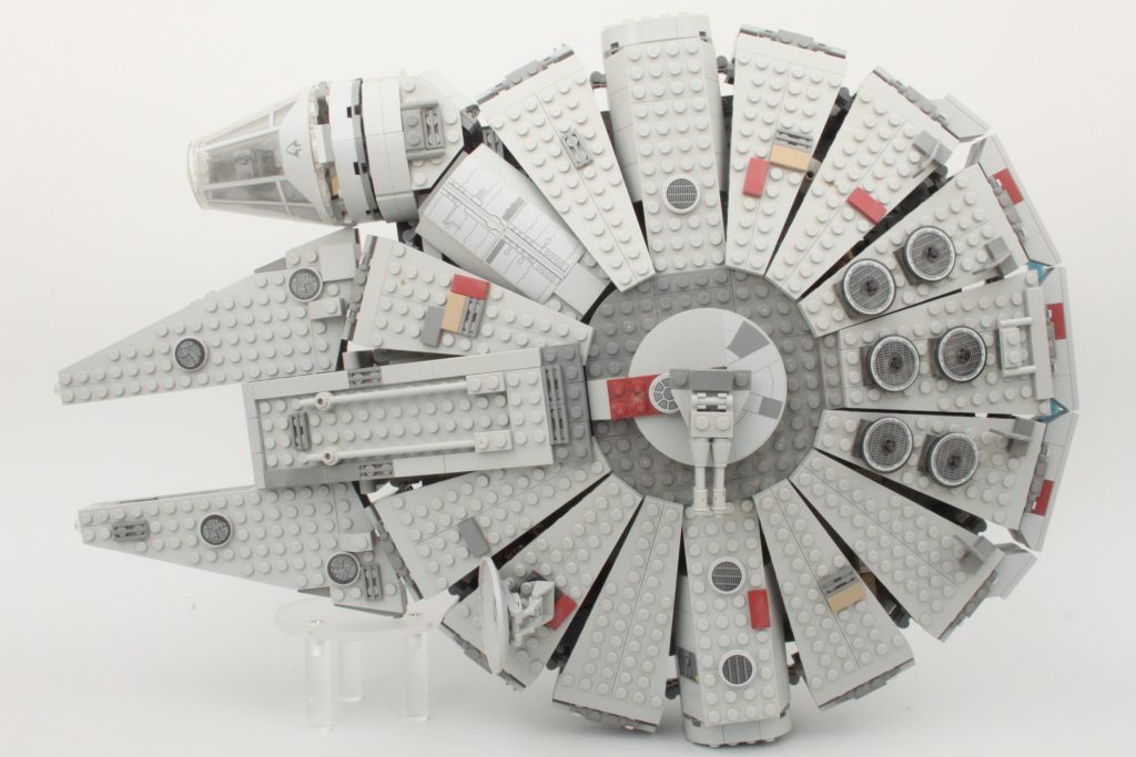 7965 Millennium Falcon rebuilt 1 1024x683