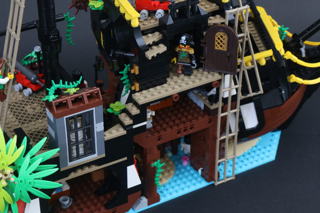 LEGO Ideas 21322 Pirates of Barracuda Bay review 50