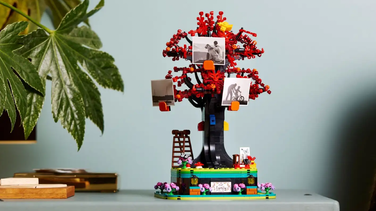 LEGO Ideas 21346 Family Tree designer reveals set’s many secrets