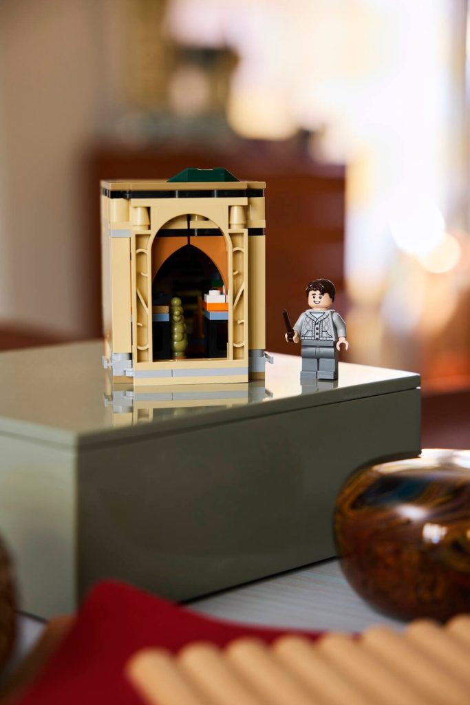 lego harry potter 40770 room of requirement 1 683x1024