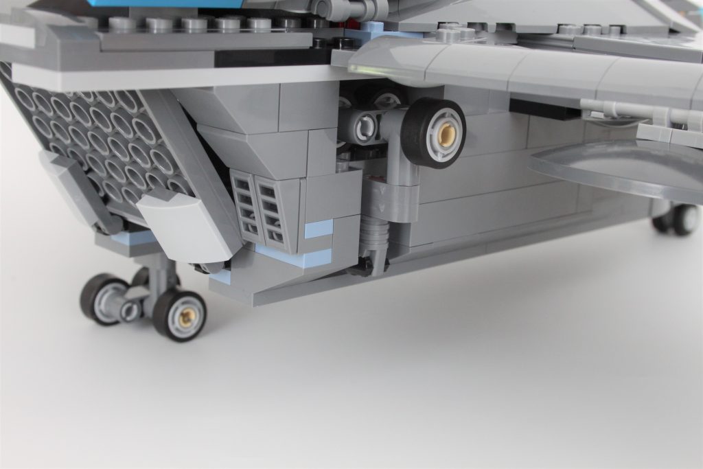 LEGO Marvel 76248 The Avengers Quinjet review 13 1024x683