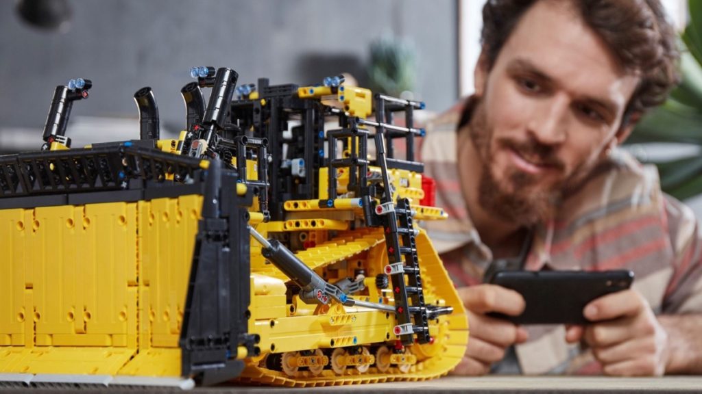 LEGO Technic 42131 App Powered CAT D11 Bulldozer featured 2 1024x576