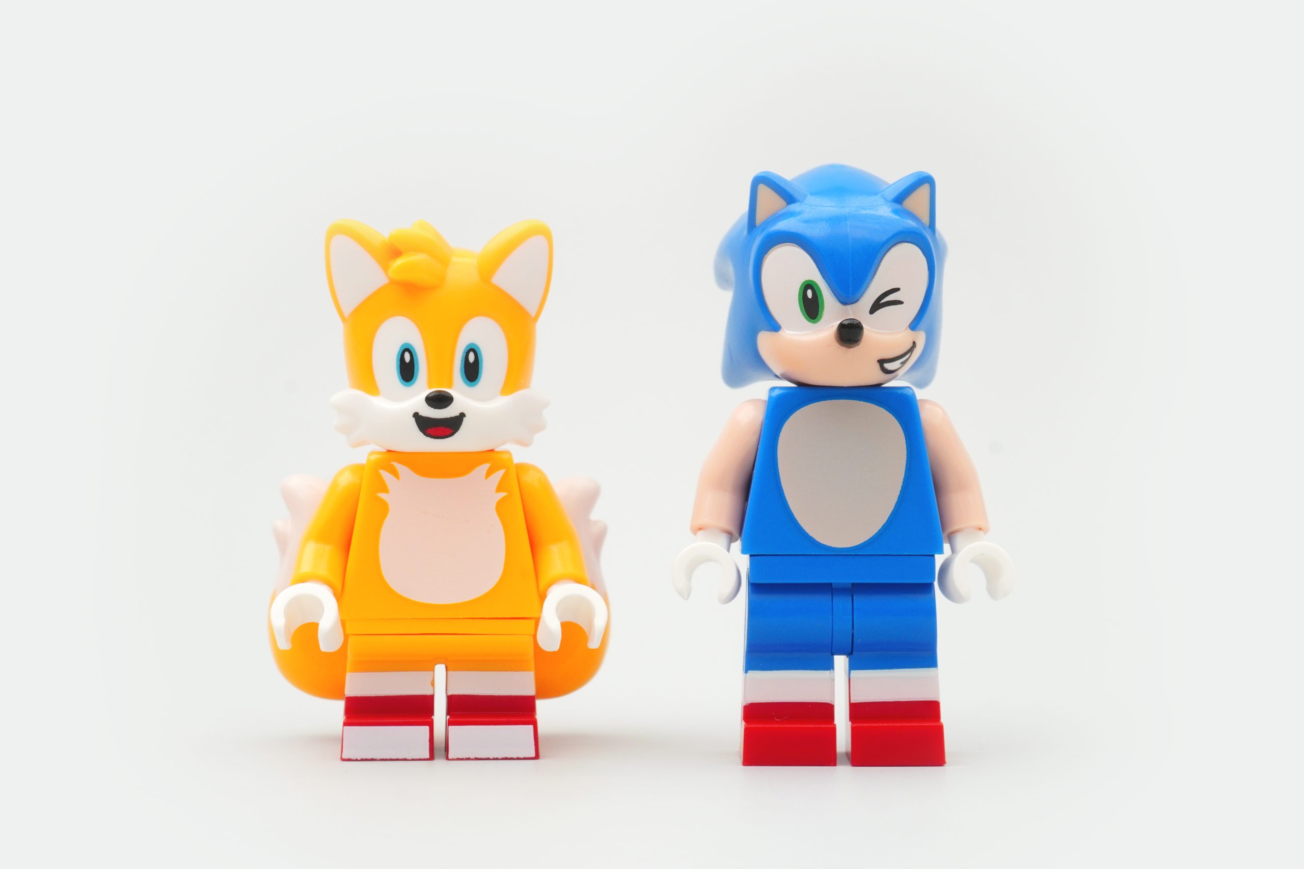 LEGO Sonic the Hedgehog 76991 Tails Workshop and Tornado Plane review 8 scaled