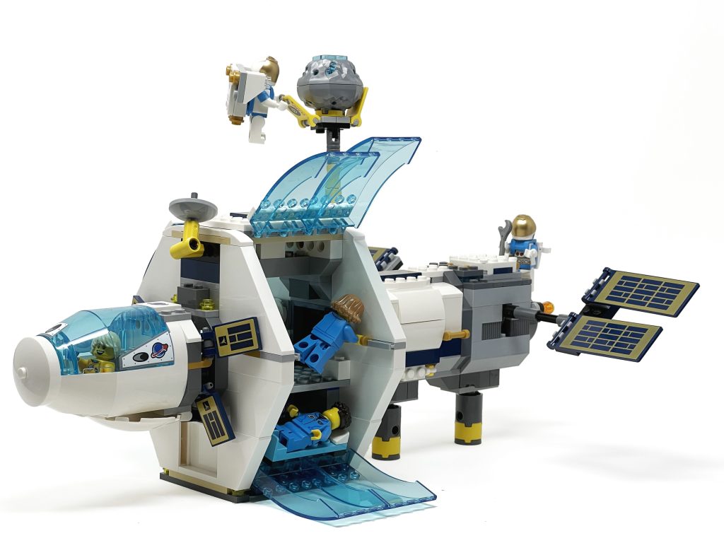 LEGO CITY 60349 Lunar Space Station review 2 1024x768
