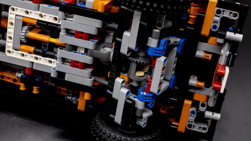 LEGO Technic 42126 Ford F 150 Raptor 24 1024x576
