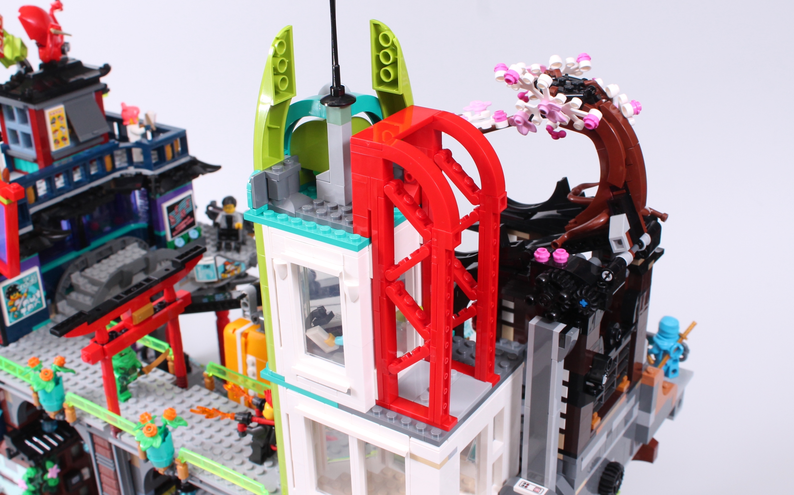 LEGO NINJAGO 71799 NINJAGO City Markets review 22 scaled