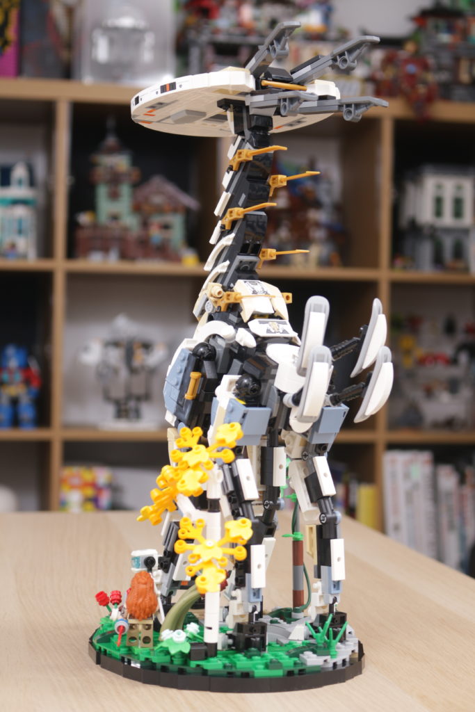 LEGO 76989 Horizon Forbidden West Tallneck review 3a 683x1024