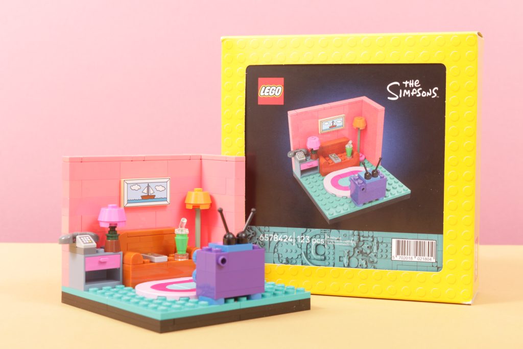 LEGO 5009325 The Simpsons Living Room GWP review 1 1024x683