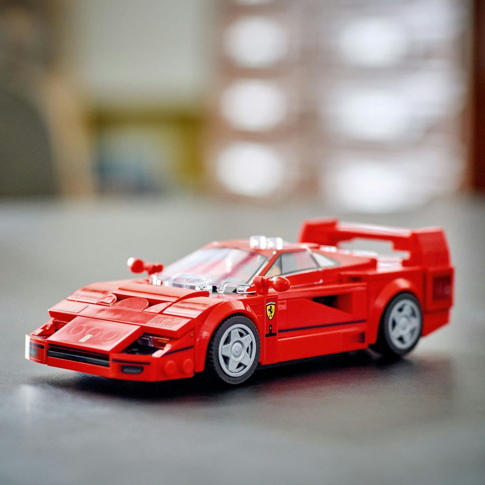 lego 76934 ferrari f40 lifestyle 3