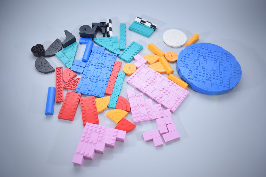 LEGO Art 31210 Modern Art Parts 1 1024x683