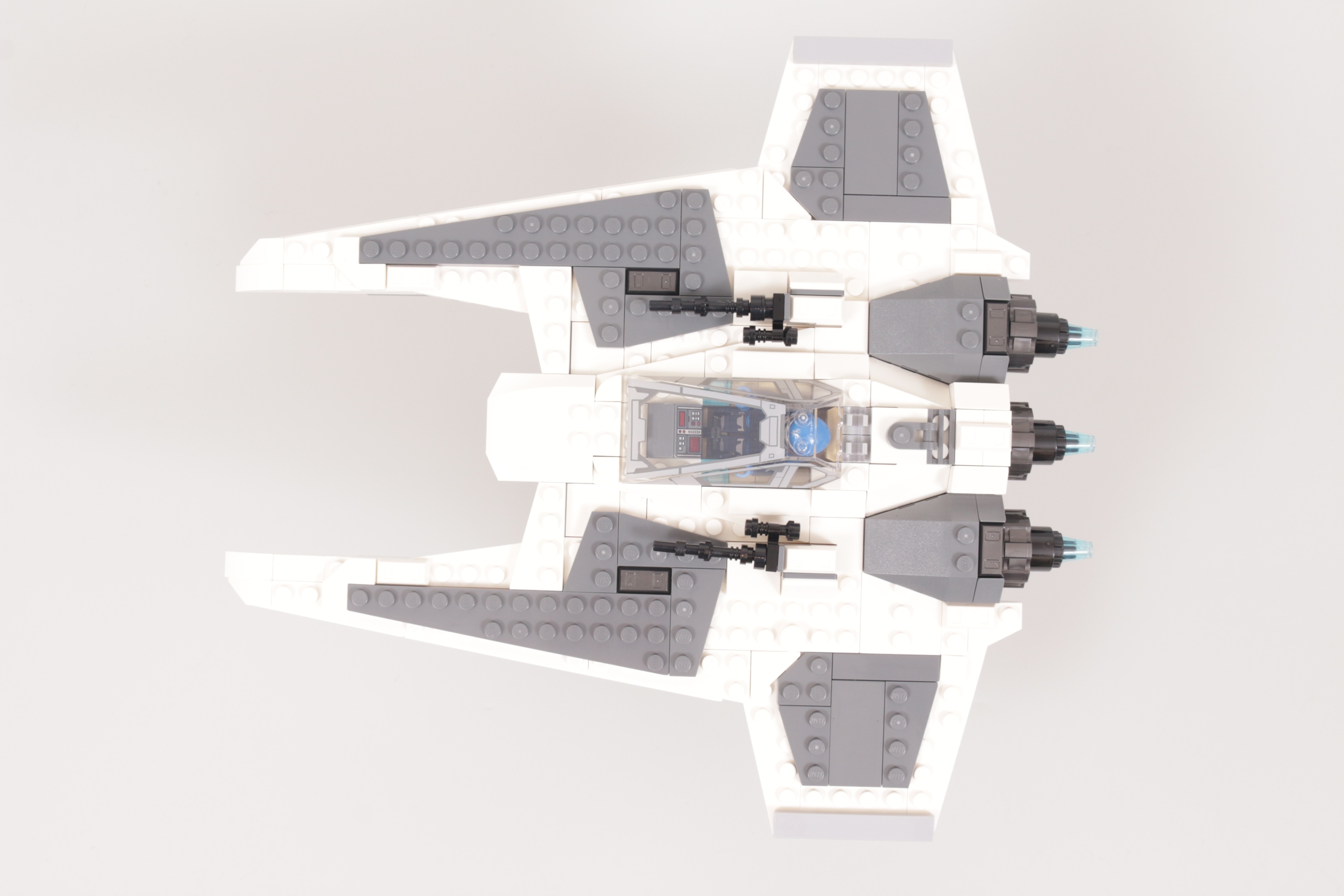 LEGO Star Wars 75348 Mandalorian Fang Fighter vs. TIE Interceptor review 28 scaled