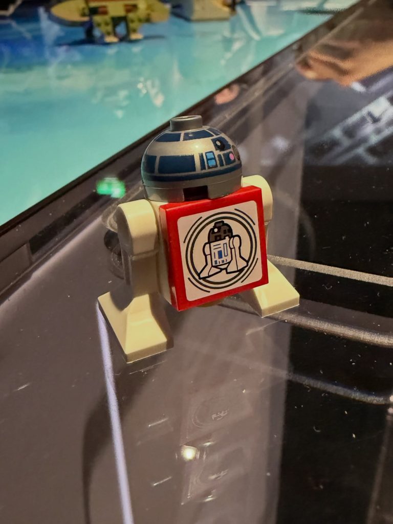 tiago catarino lego star wars smart play r2d2 first look 2 768x1024