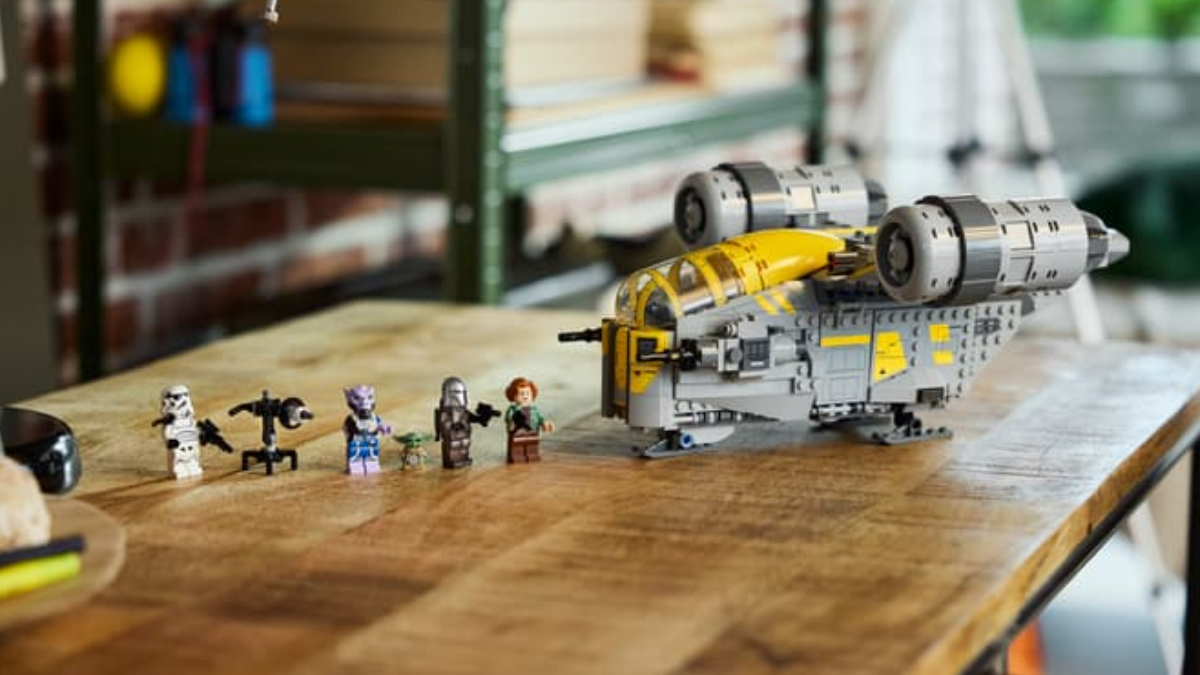 LEGO Star Wars 75447 The Razor Crest featured