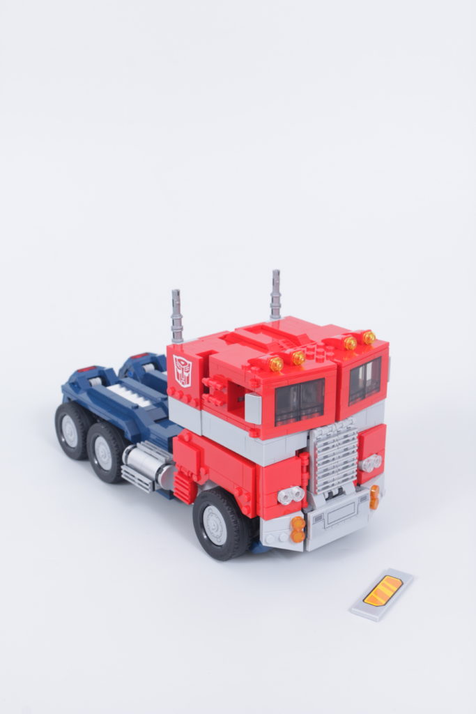 LEGO Transformers 10302 Optimus Prime review 39 683x1024