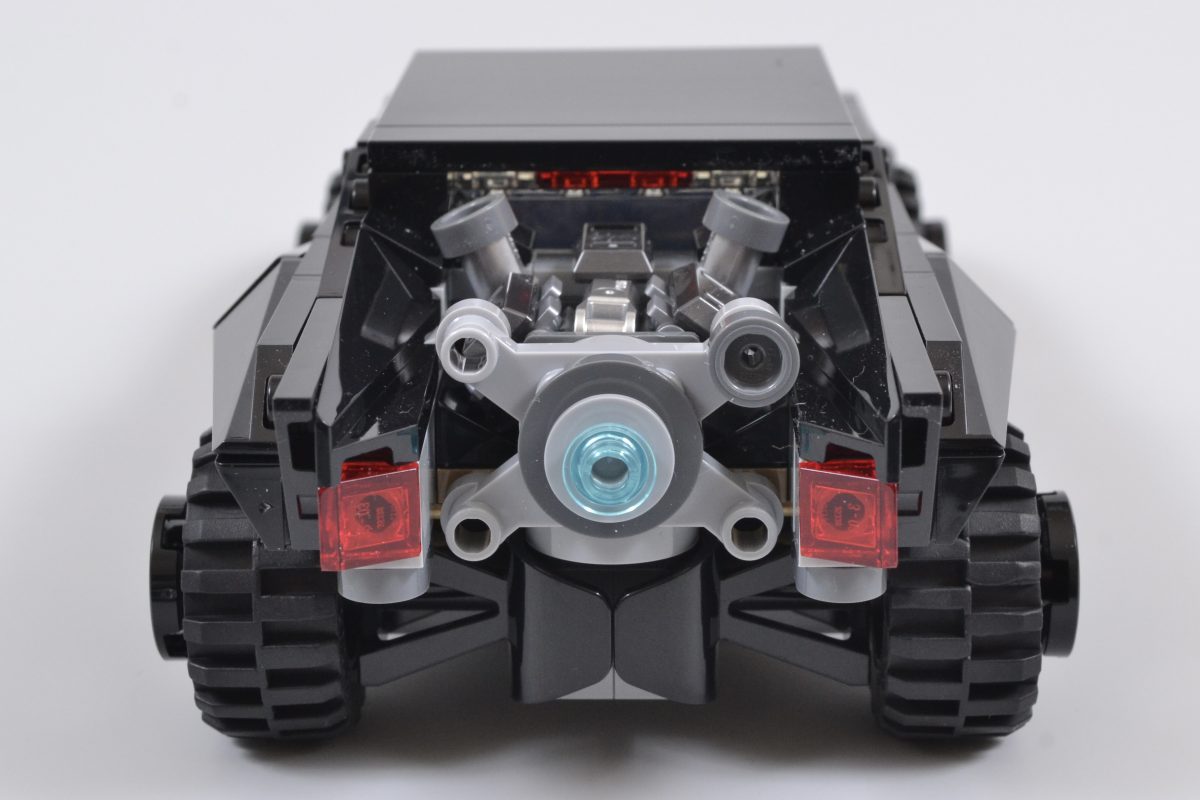 LEGO DC 76332 The Batman Batmobile 3 1200x800
