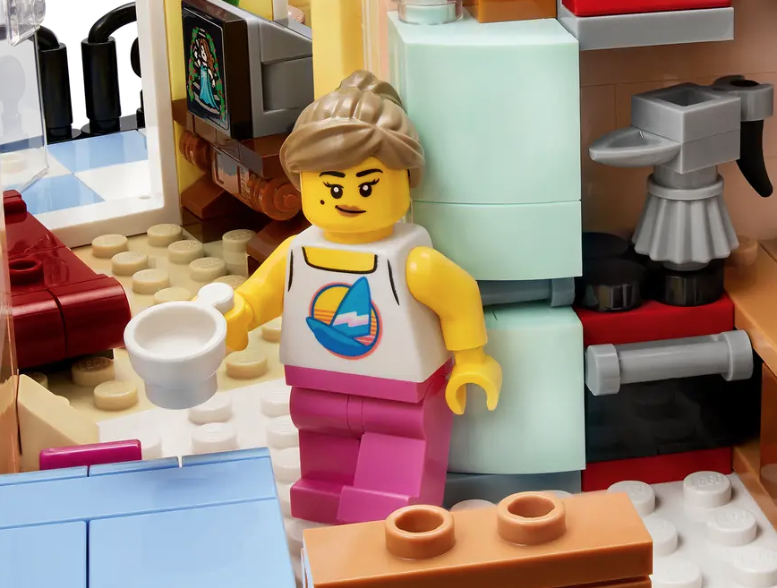 LEGO Ideas 21359 Italian Riviera 2 2