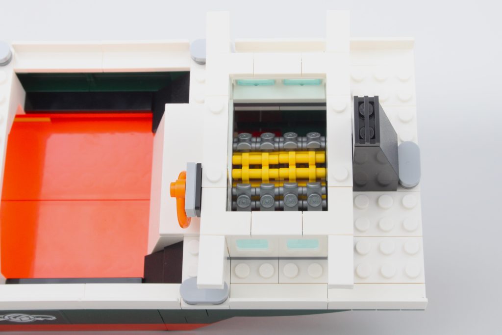 lego city 60422 Seaside Harbor with Cargo Ship review 15 min 1024x683