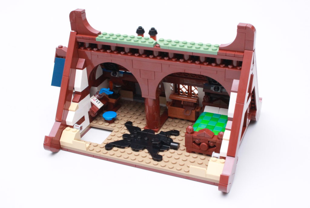 21325 Medieval Blacksmith review 32