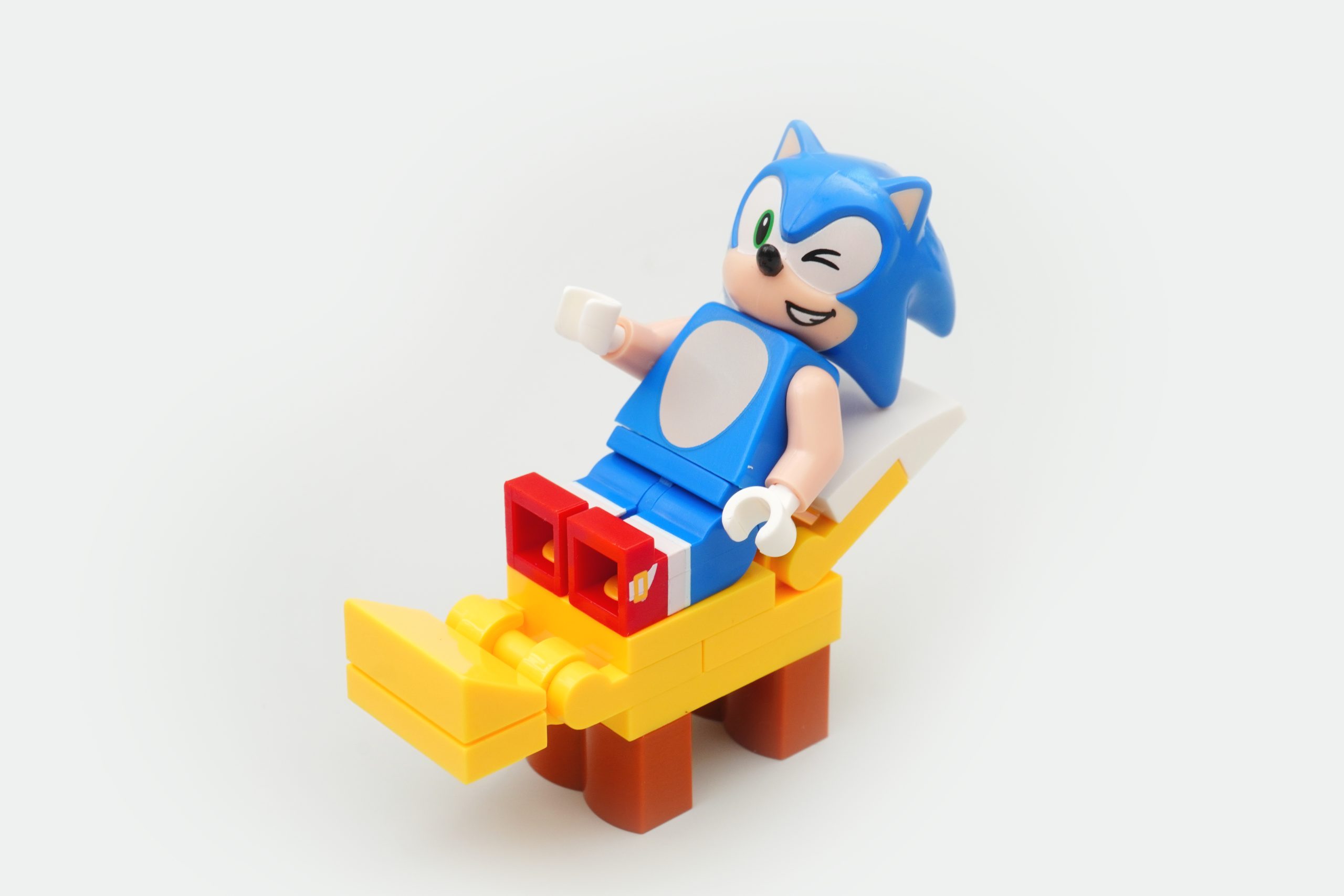 LEGO Sonic the Hedgehog 76991 Tails Workshop and Tornado Plane review 23 scaled