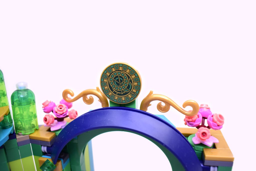 LEGO Wicked 75684 Welcome to Emerald City review 07 1024x683