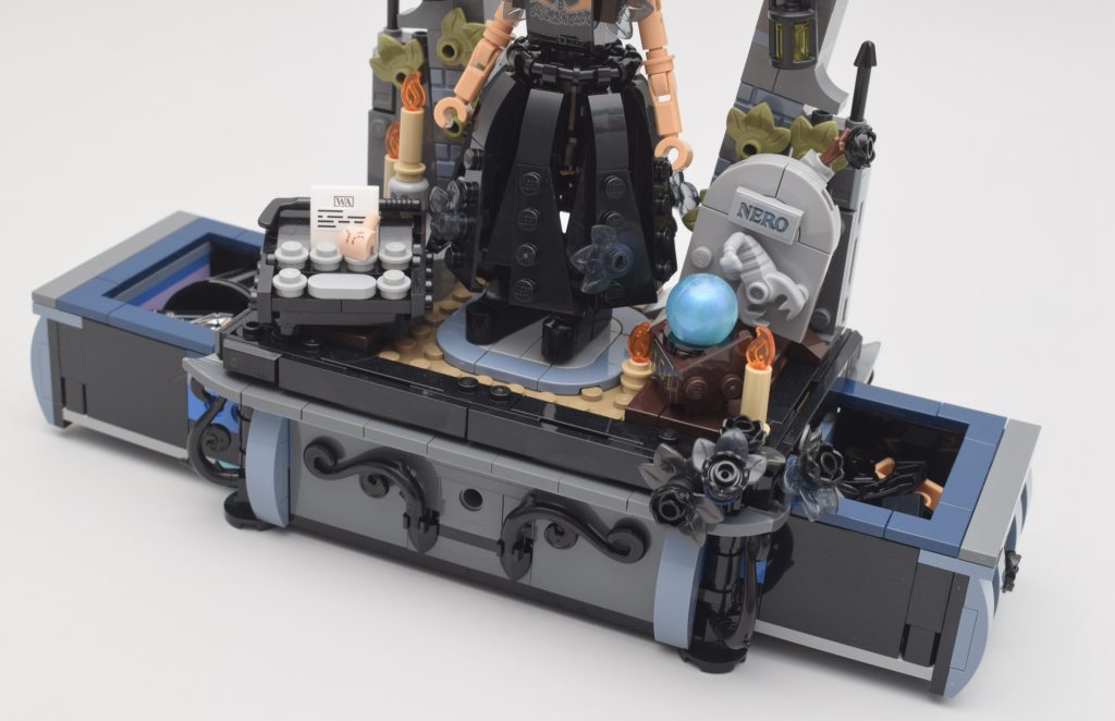 LEGO Wednesday 76780 Wednesday Addams Figure review 17 1024x662