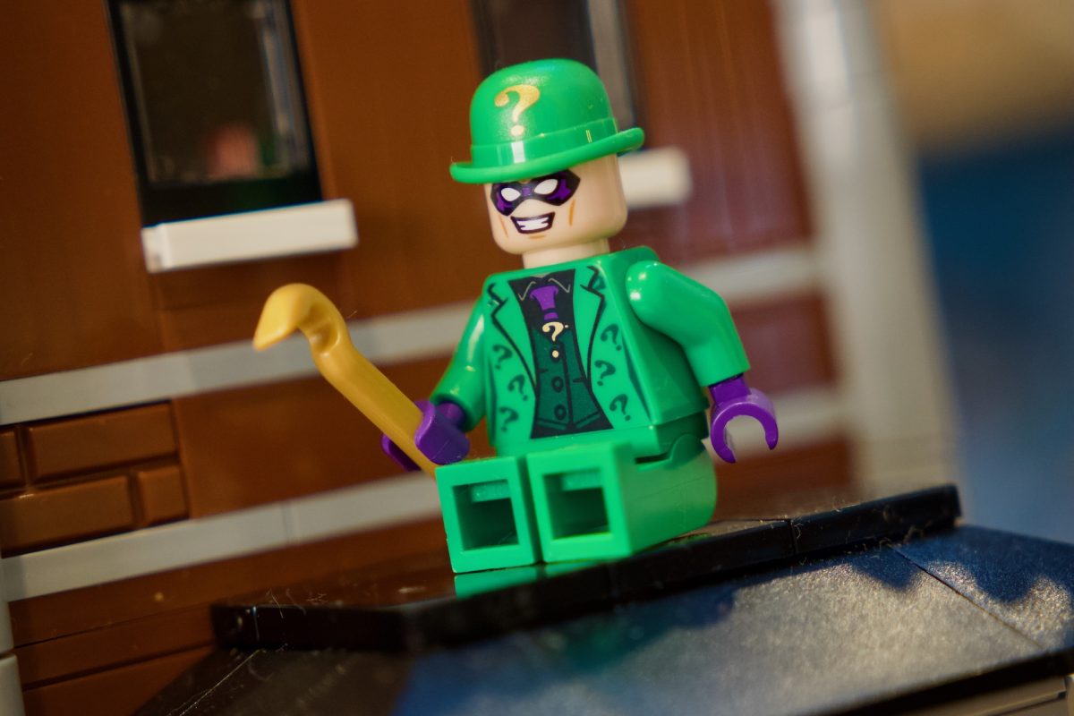 LEGO Batman DC 76300 Arkham Asylum mod 37 1200x800