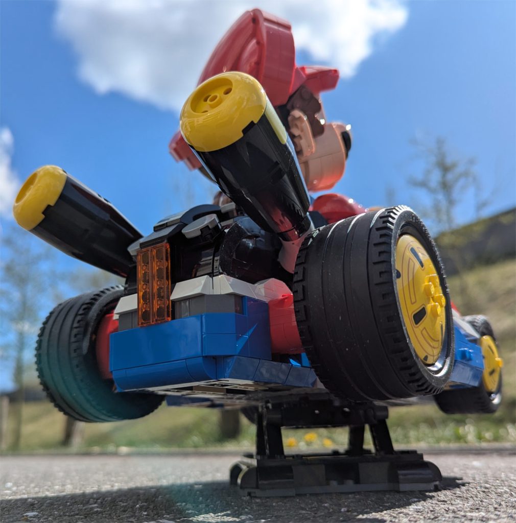 ZUSAMMENGEBAUT LEGO Super Mario 72037 Mario Standard Kart review 5 1010x1024