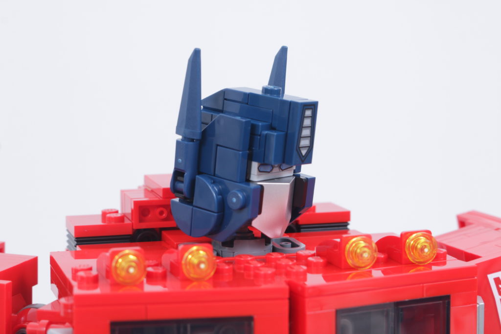 LEGO Transformers 10302 Optimus Prime review 14 1024x683