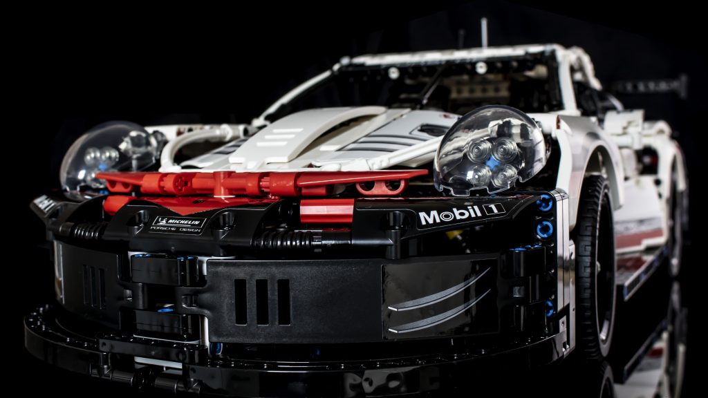 LEGO Technic 42096 Porsche 911 RSR review