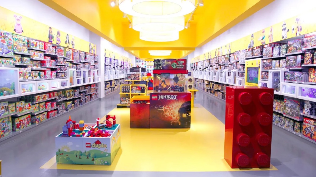 Manchester Arndale’s LEGO Store is getting an upgrade